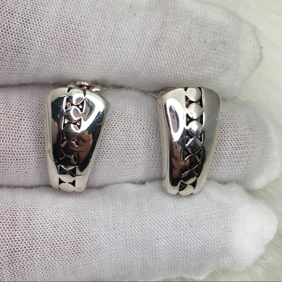 Vintage Silver Tone Clip-on Earrings - Picture 2 of 5